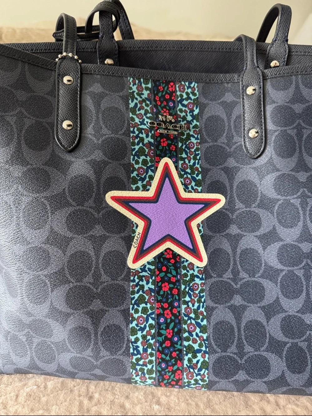 Coach Reversible Canvas CityTote Signature Varsity Floral Stripe Purple Star EUC